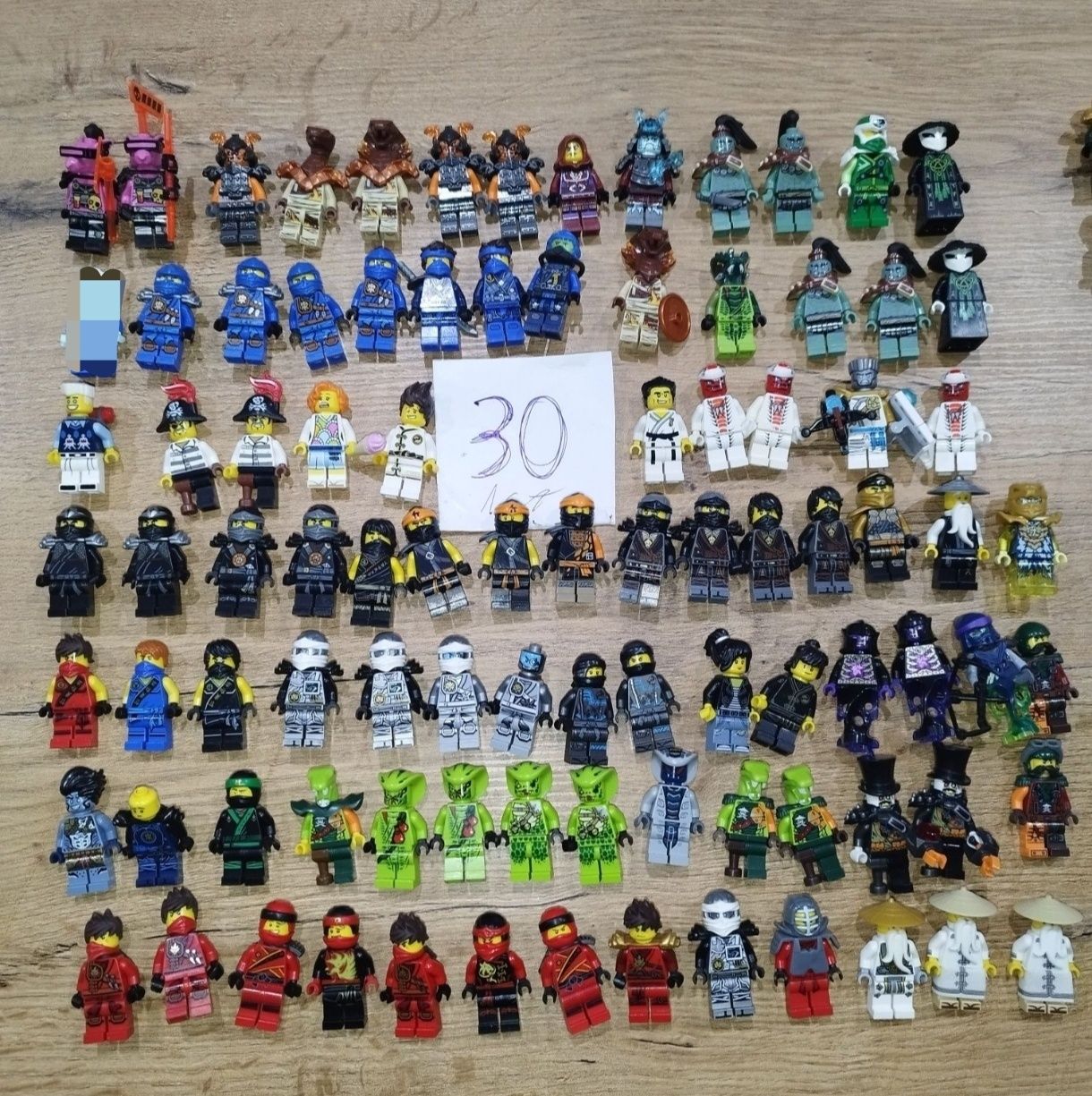 Figurki lego Ninjago każda po 30 zł sztuka
