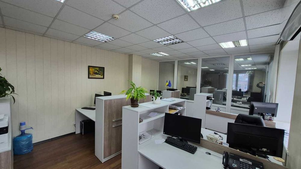 Оренда офісного блоку в центрі. Ціна з комунальними.