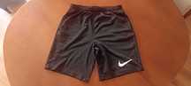 Spodenki Nike dri fit 147-158 cm