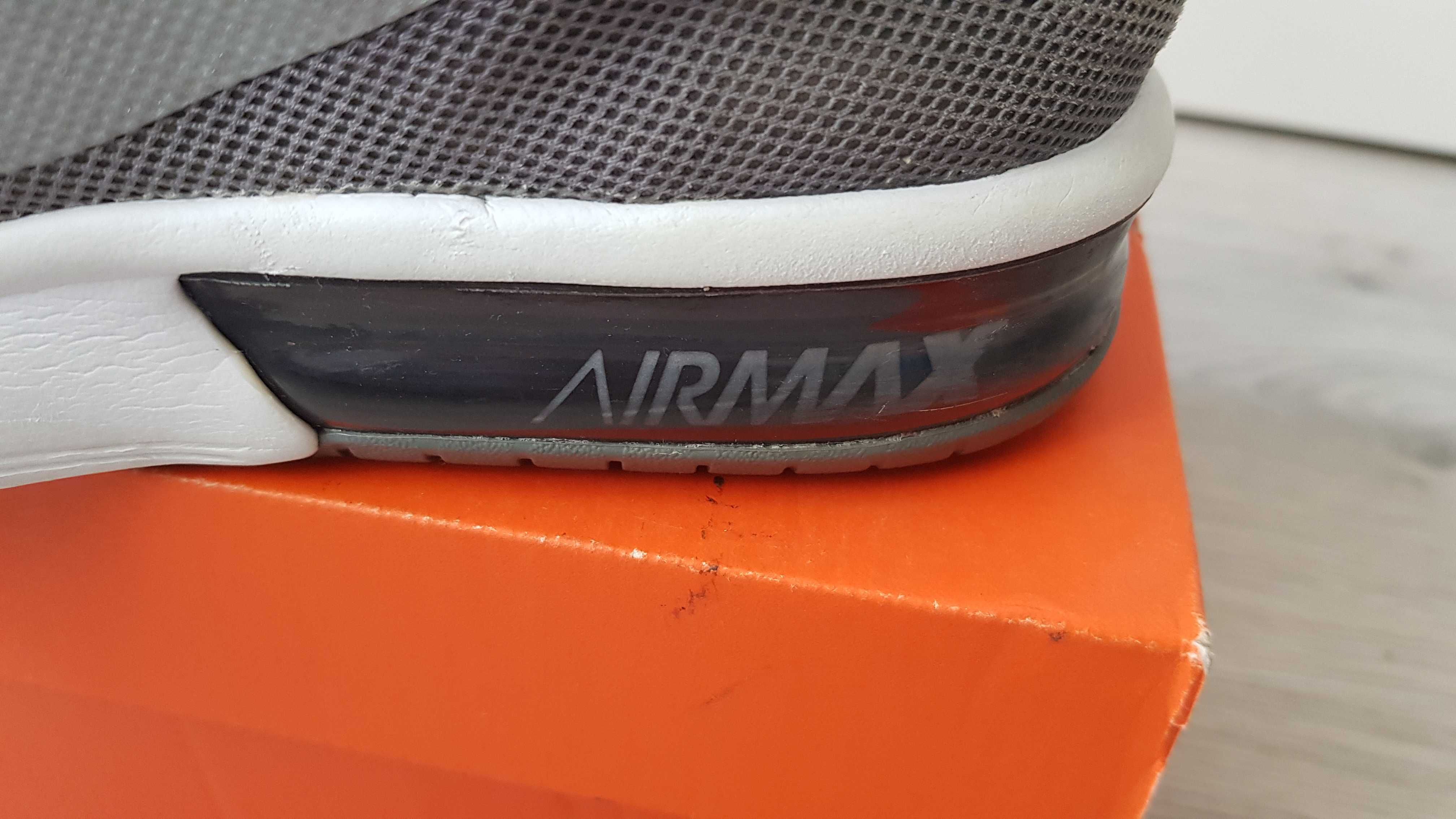 Buty Nike air max r.35,5