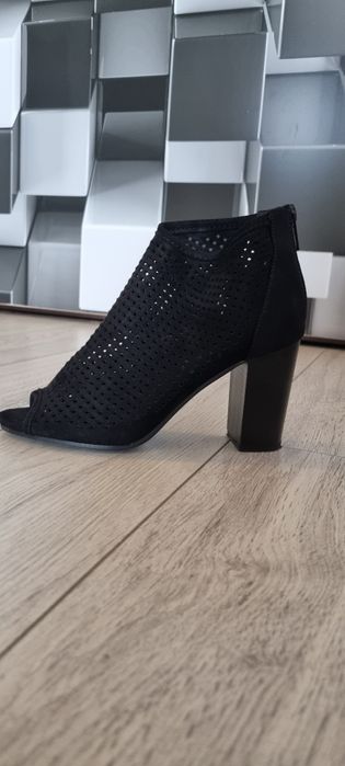 Buty szpilki obcas słupek 37 botki ażurowe
