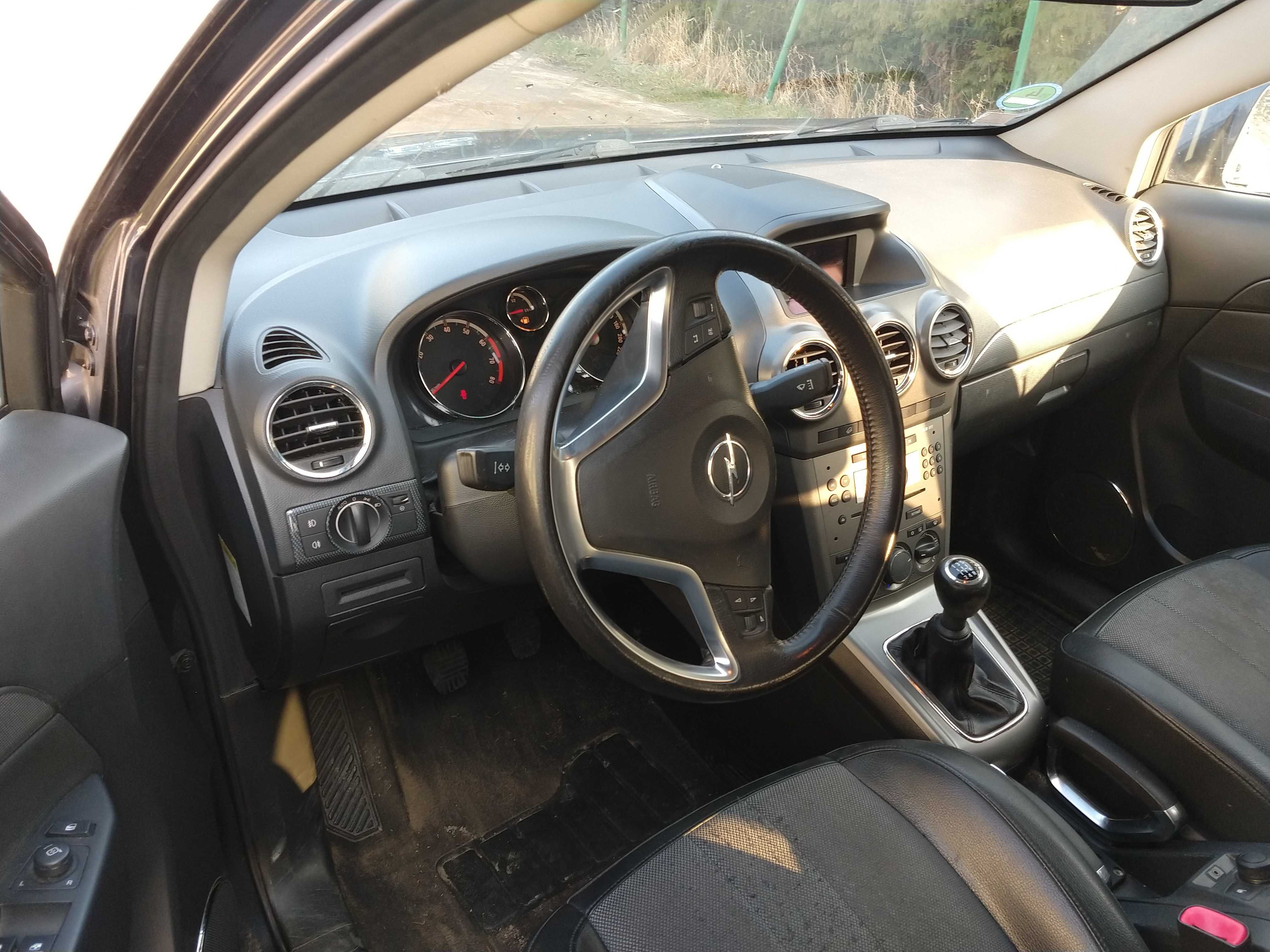 Opel Antara 4x4 benzyna