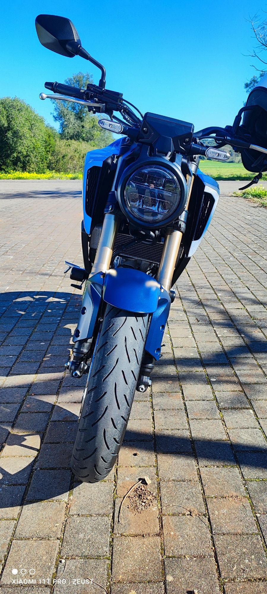 Vendo Honda CB125R 2022