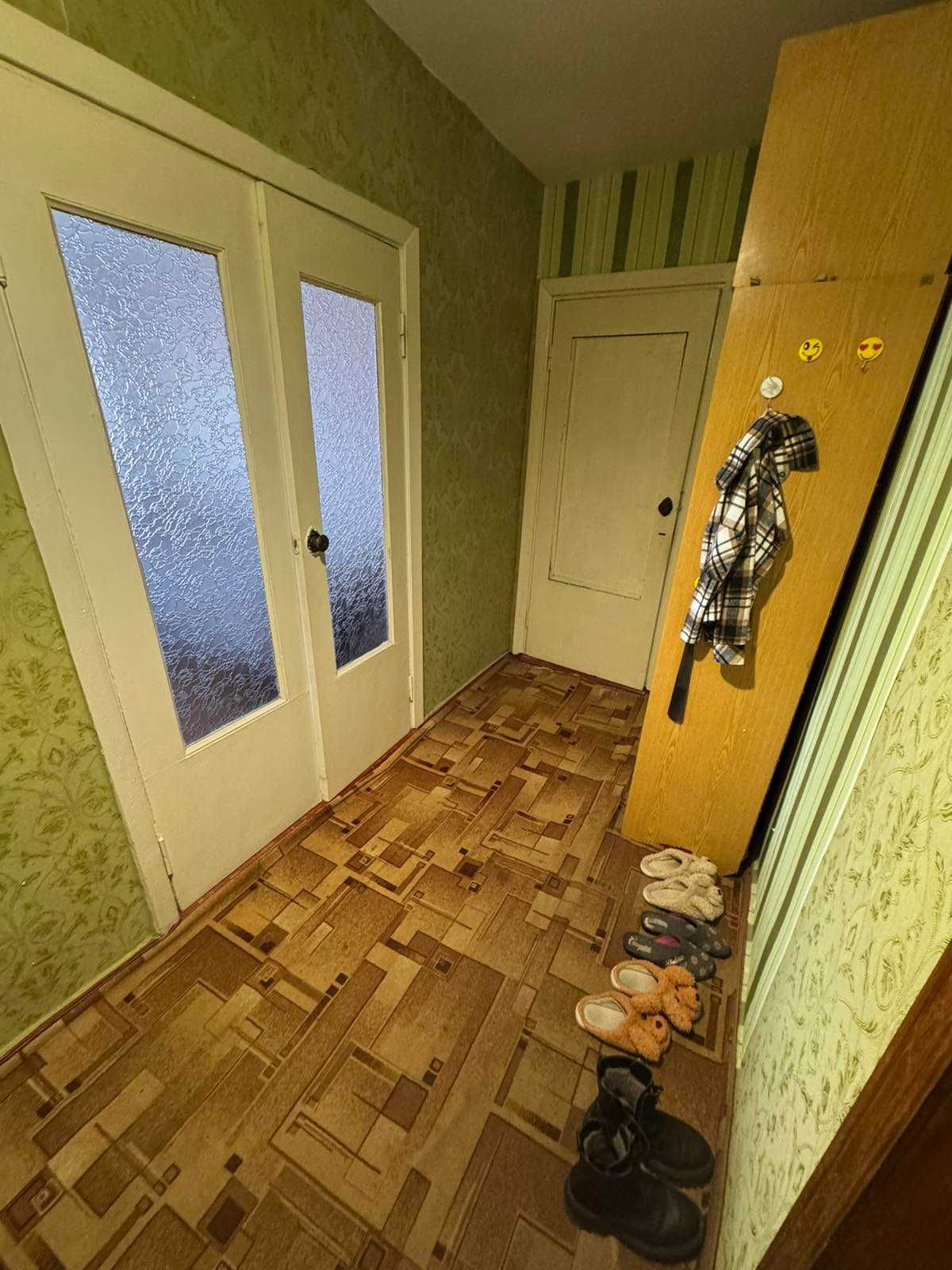 Продається 2 - х кімнатна квартира у центрі міста(біля льонокомбінату)