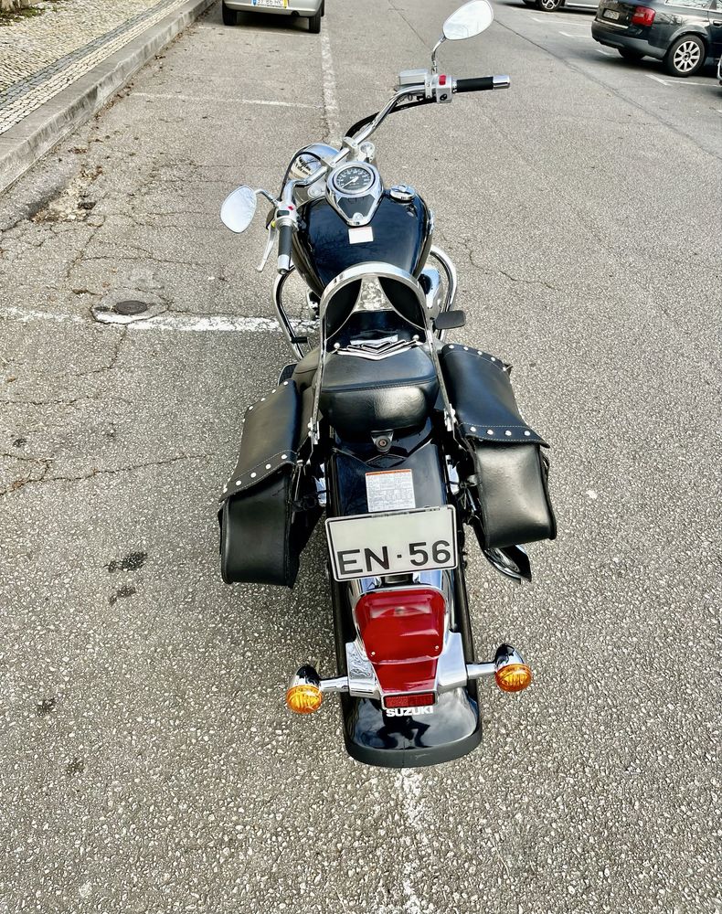 Suzuki intruder 800