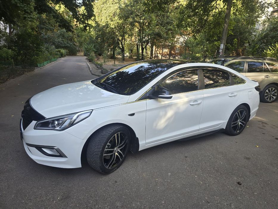 Продам Хюндай Соната 2017 год,2.0 газ, АКПП