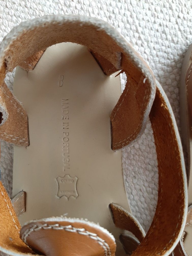 Sandalias em pele e Mocassins em pele Gap