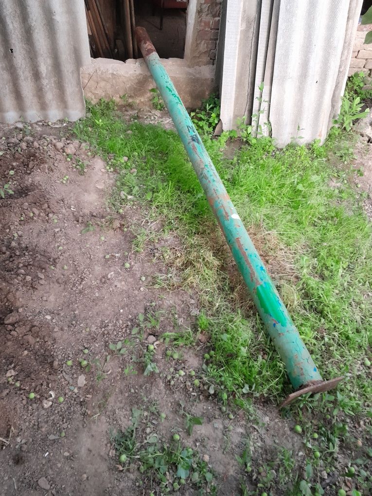 Продам трубу. 100а  4мм. Дл. 3 м. 14 см