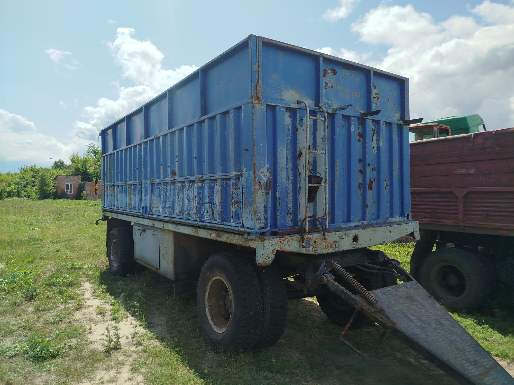 Продам прицеп камаз