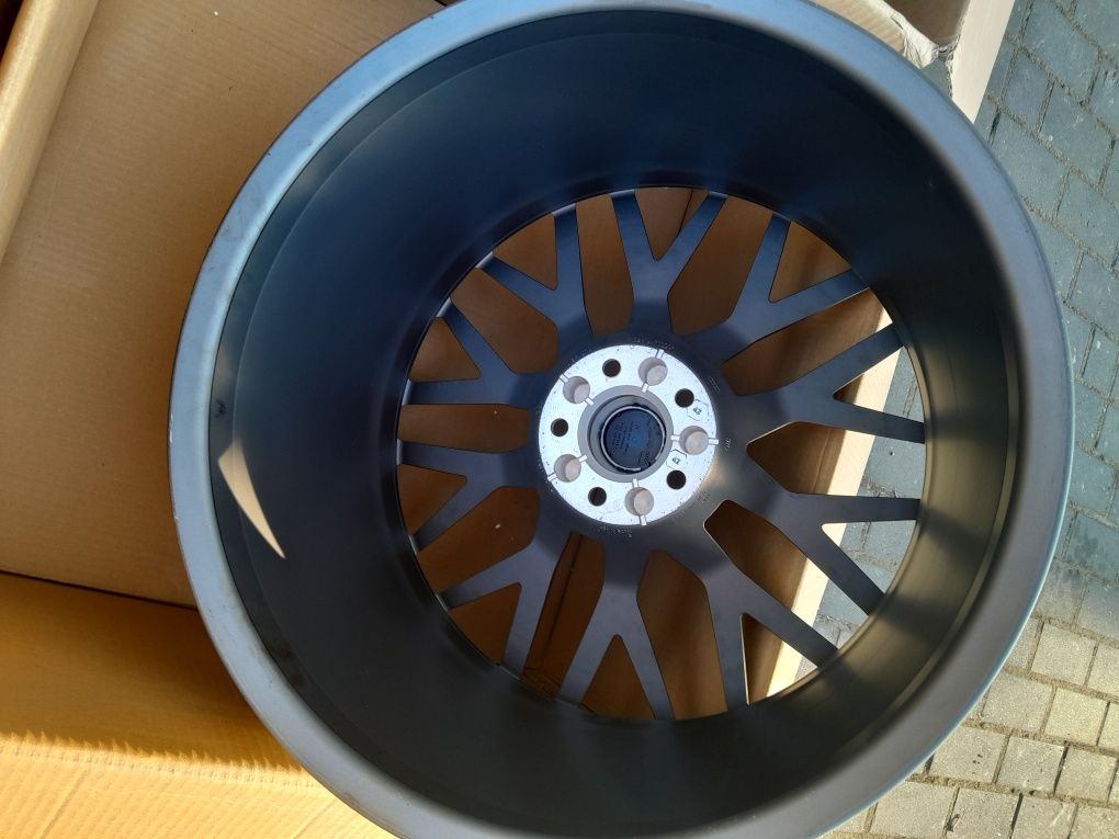 Nowe kute alufelgi Audi R8 20cali tyły 11jx20 et47