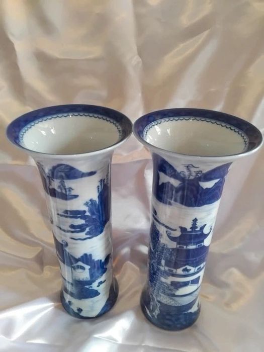 Par de Jarras Blue Canton Vista Alegre, Mottahedeh