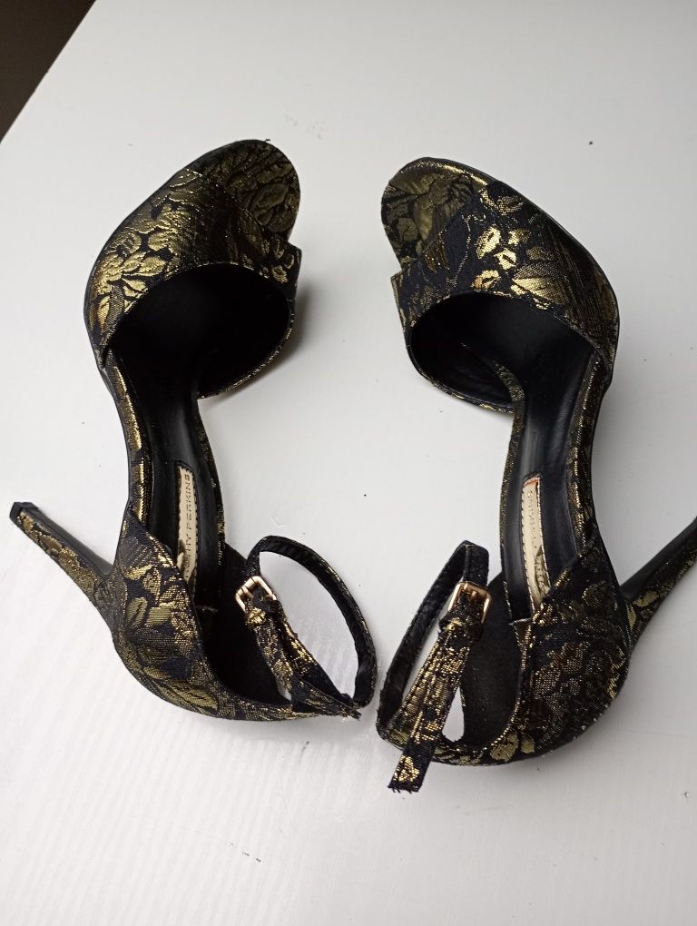 Szpilki -sandalki czarno-zlote nr37 "Dorothy Perkins"nowe