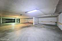 Lugar garagem 30 p/ arrendamento em Azurém, junto U. Minho, Guimarã...