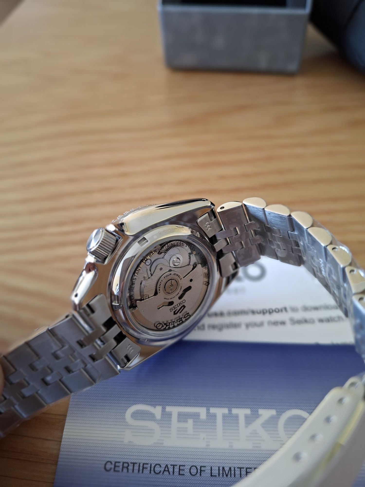 Relógio Seiko  automático 5 Sports Novo