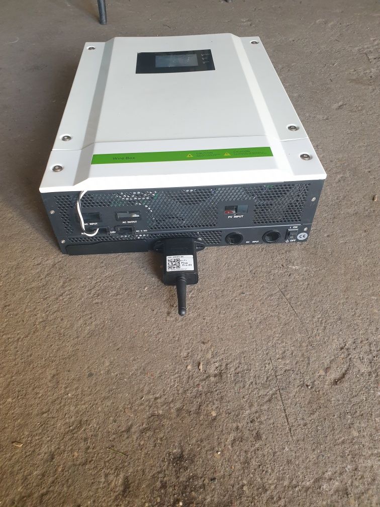 Inwerter solarny 5.5 revo 2