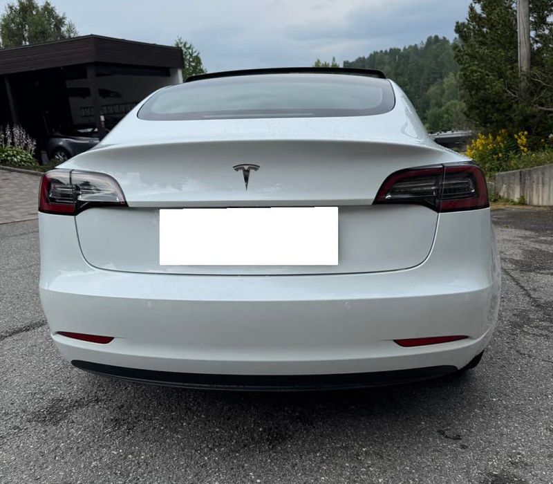 Tesla model 3, 2022, 82 кВт