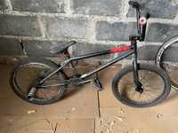 Rower BMX HARO z pegami