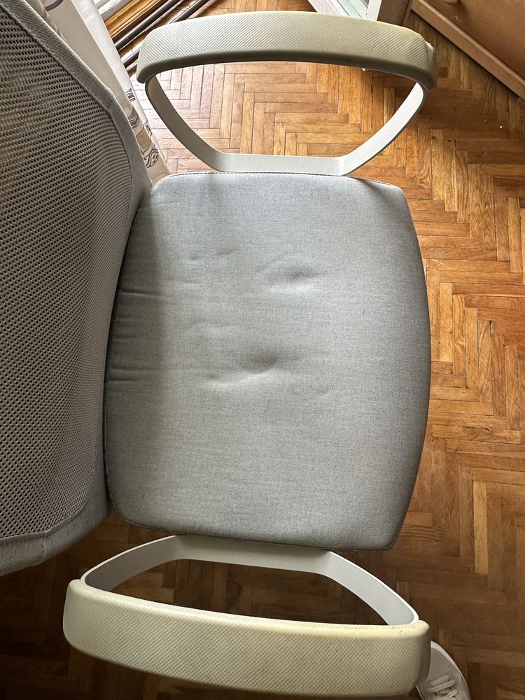 Офісне крісло IKEA
