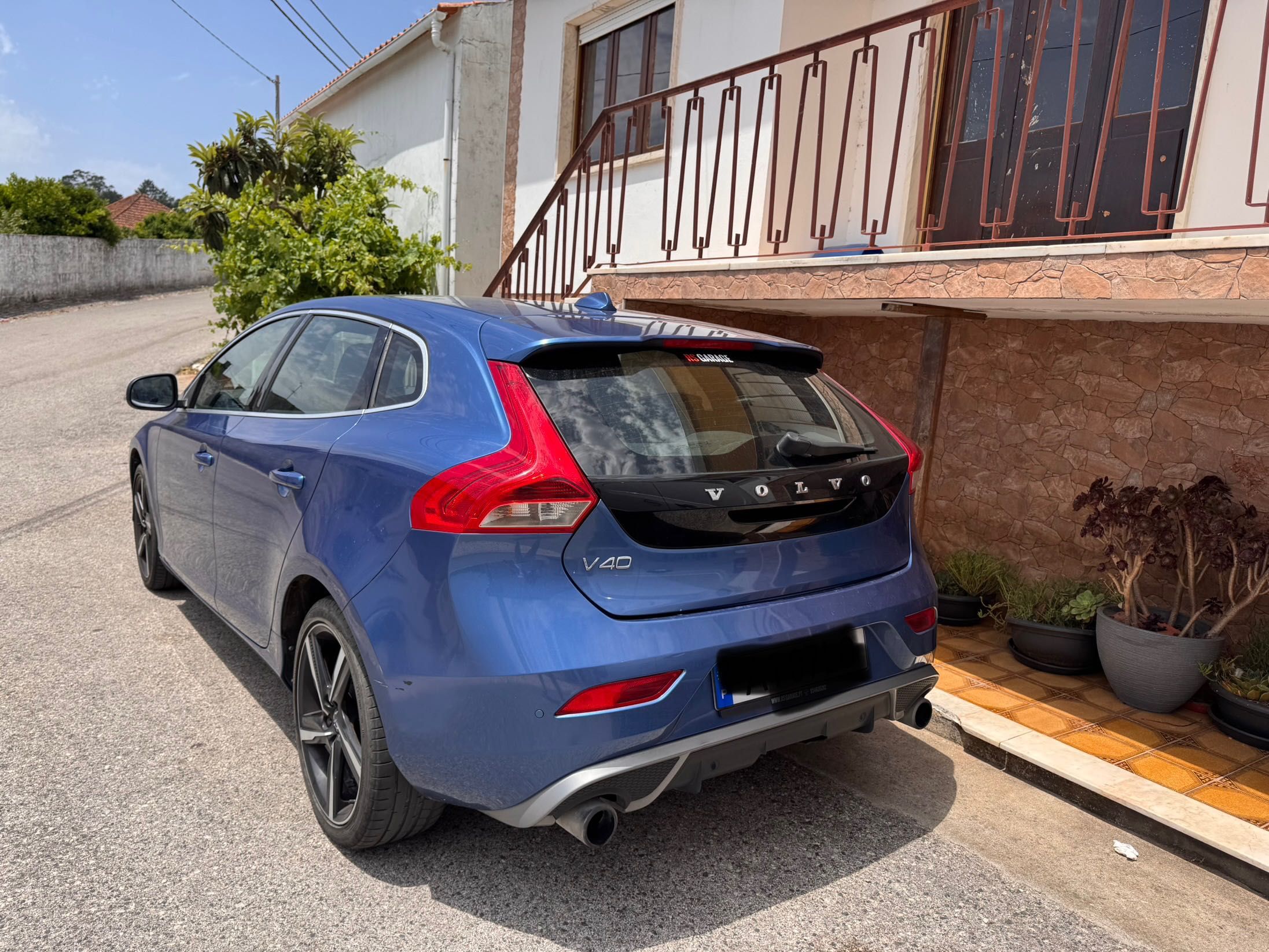 Volvo V40 R-Design D2