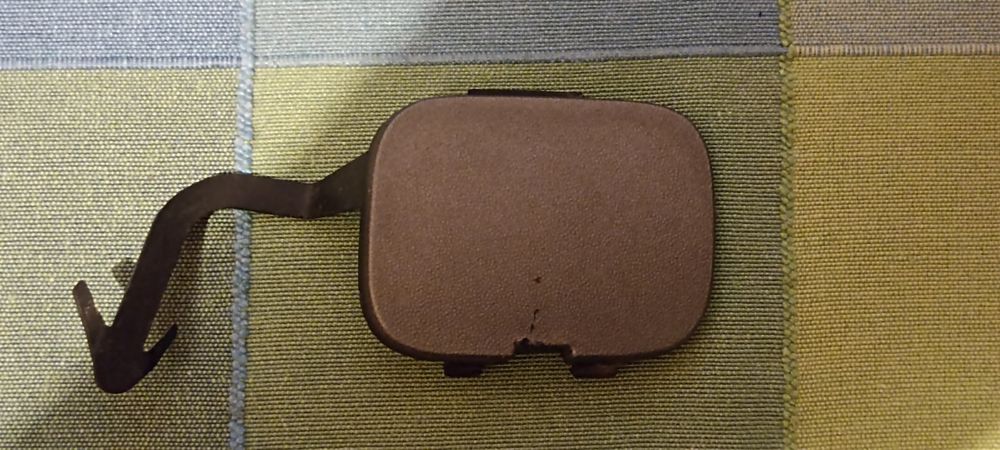 Заглушка в бампер Рено Меган 2.