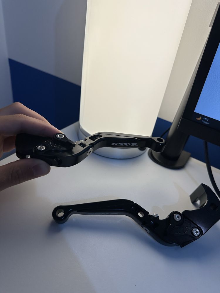 Manetes curtas ajustáveis Suzuki GSX-R