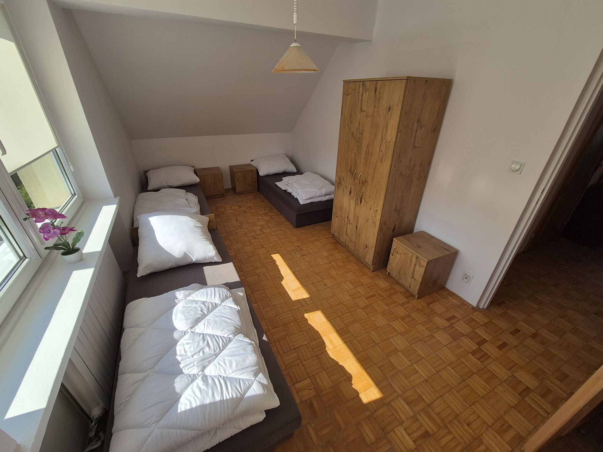 Kwatery pracownicze / wynajem hostelu / 80 osób