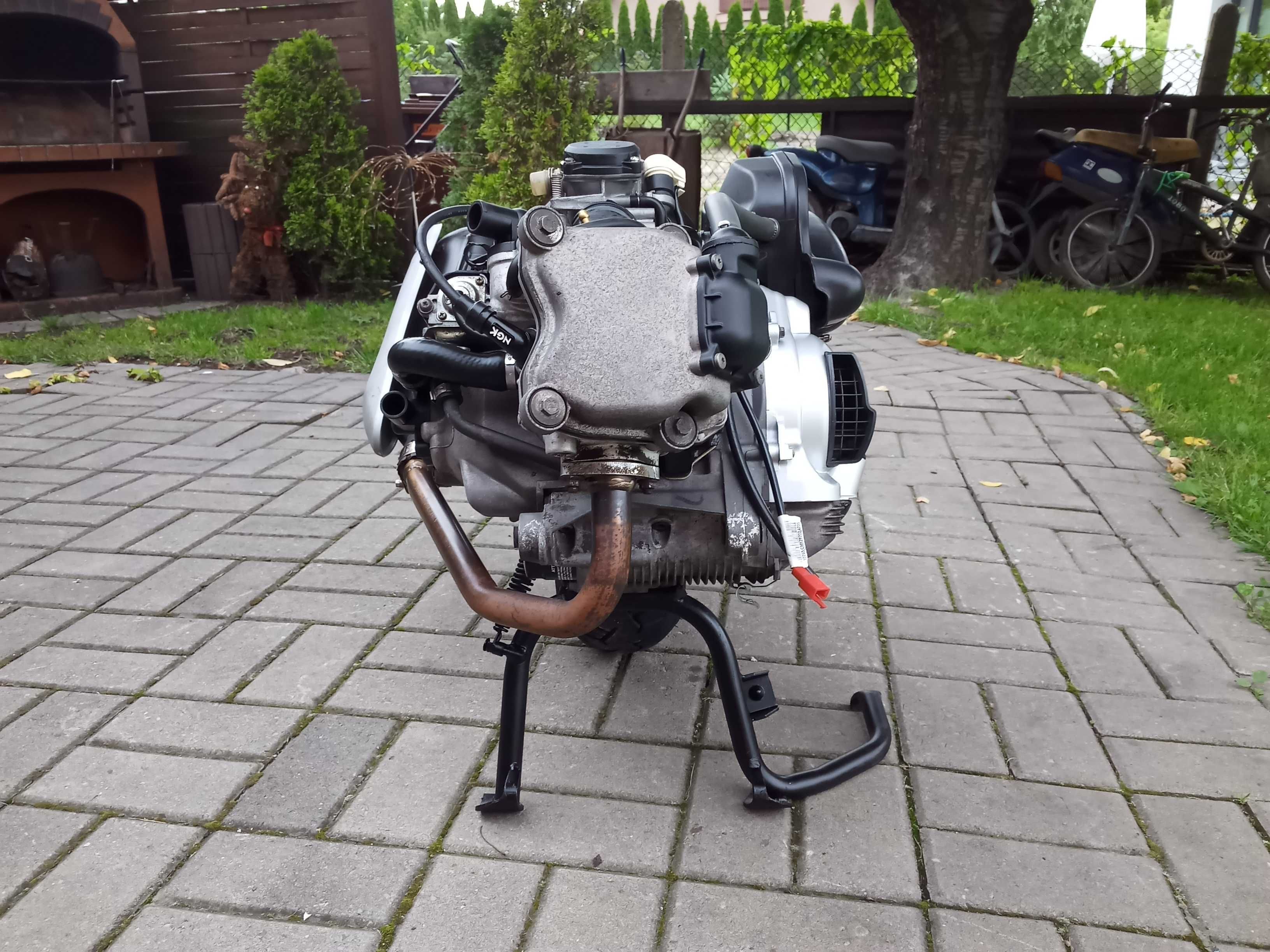 Silnik piaggio mp3 derbi gp1
