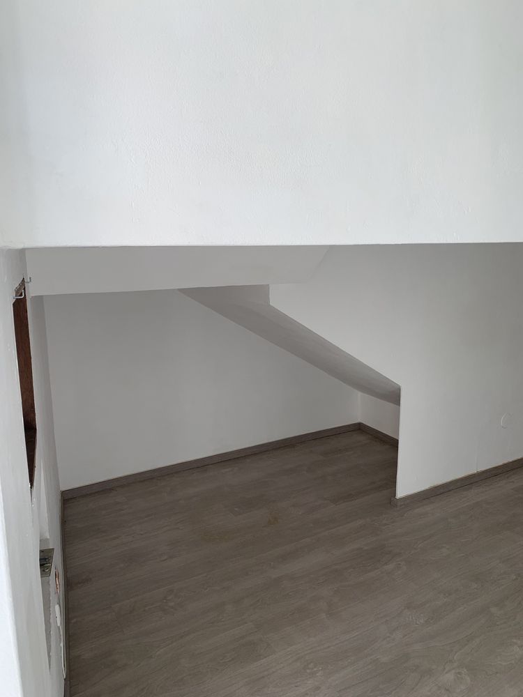 Arrnda-se loja em Aveiro