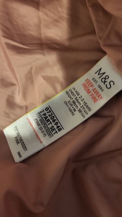 M&S wiosenna pikowana kurteczka roz 92 2 czapki GRATIS