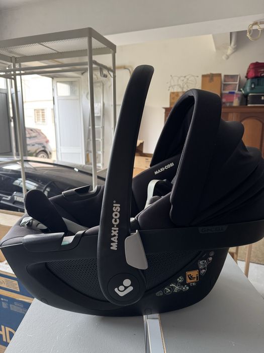 Isofix Maxi Cosy familyfix 360 + Ovo