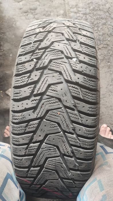 Продам  шины зимние
