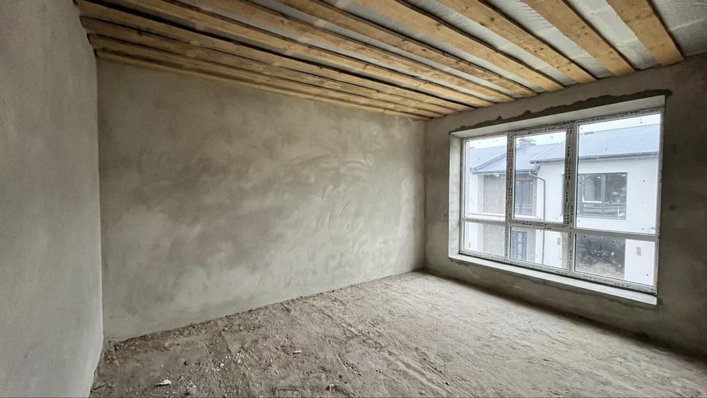 Таун Хаус, вул. Січинського, 11а/3