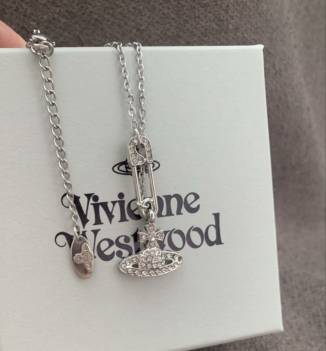 Підвіска Vivienne Westwood