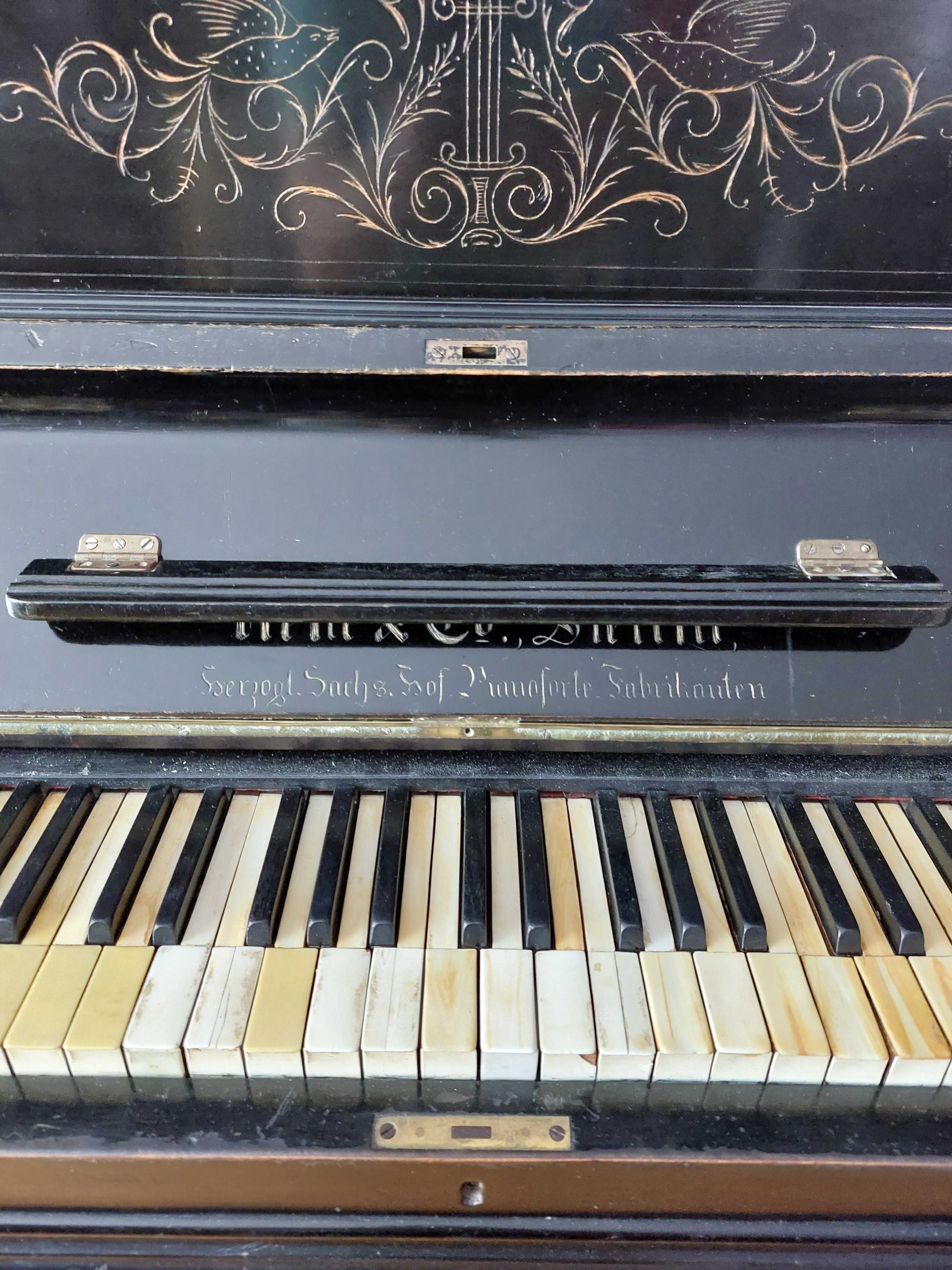 Sprzedam stylowe pianino