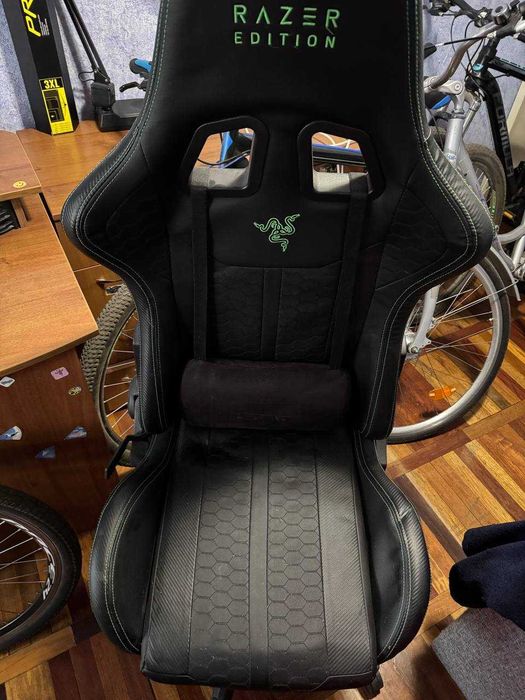 Компьютерное кресло Razer edition