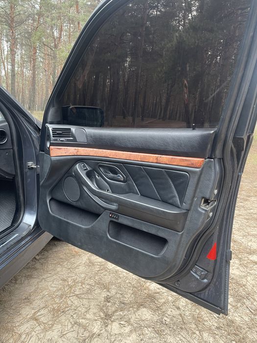 Продам BMW E39 2.5 Vanos