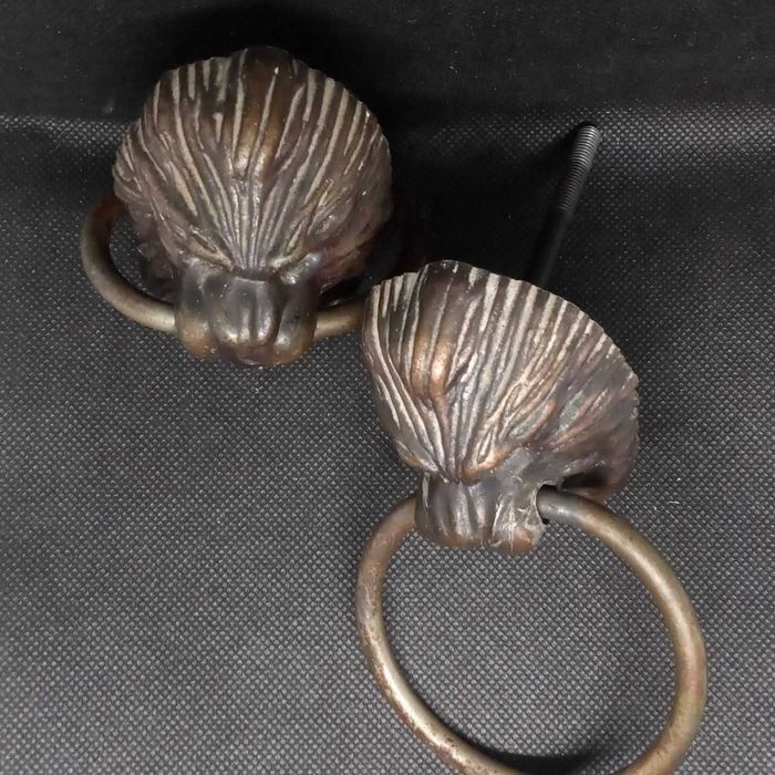 Винтажная дверная ручка в форме головы льва с кольцом полный комплект.