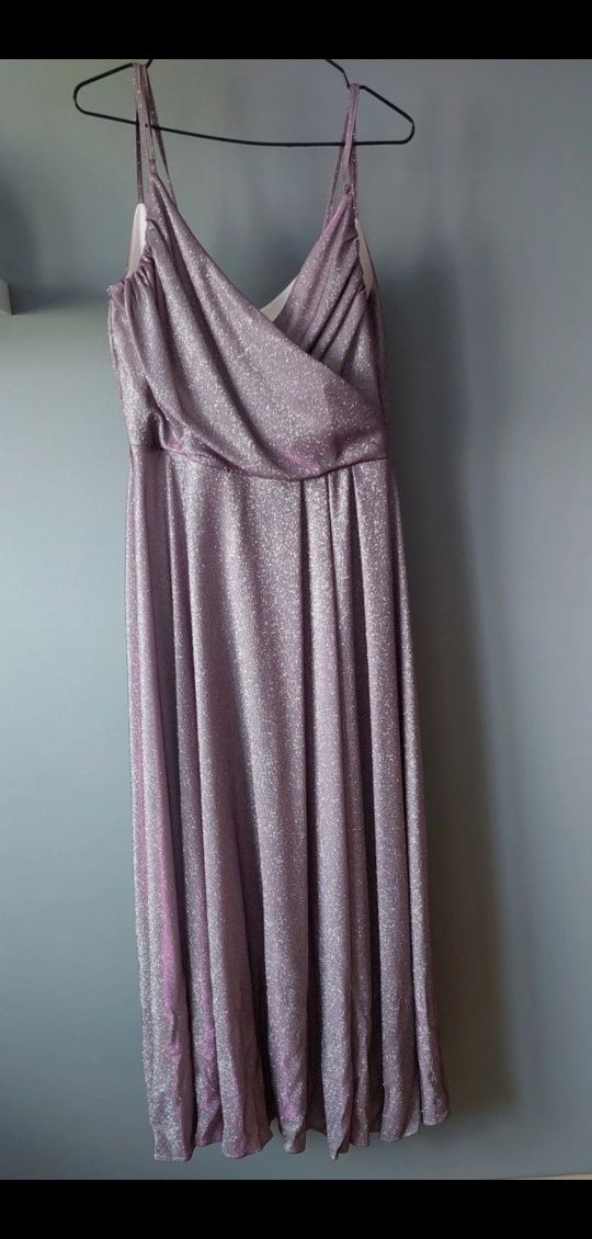 Piękna elegancka długa brokatowa holo sukienka