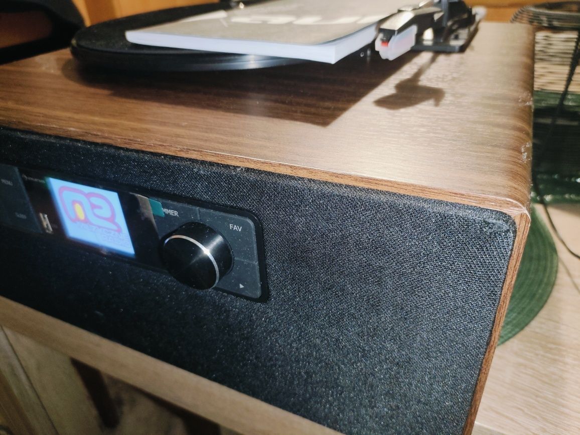 Gramofon Auna Connect Vinyl Cube  radio internetowe