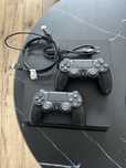 Playstation 4 slim ps4
