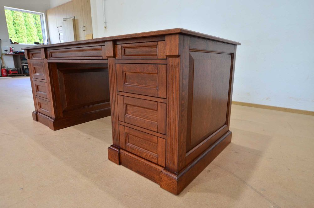 Biurko Amsterdam z blatem prostokątnym