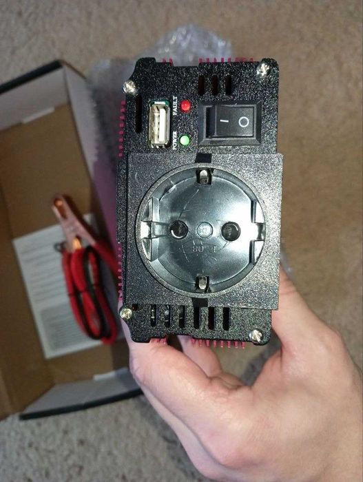 Перетворювач напруги інвертор з V-TEK 3000W 12-220V