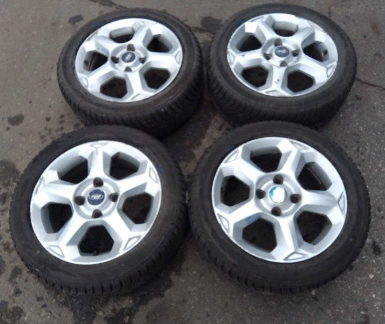 Диски литые комплект R15 6J с резиной 6*15/4*108/47.5/63.4 FORD Fiesta
