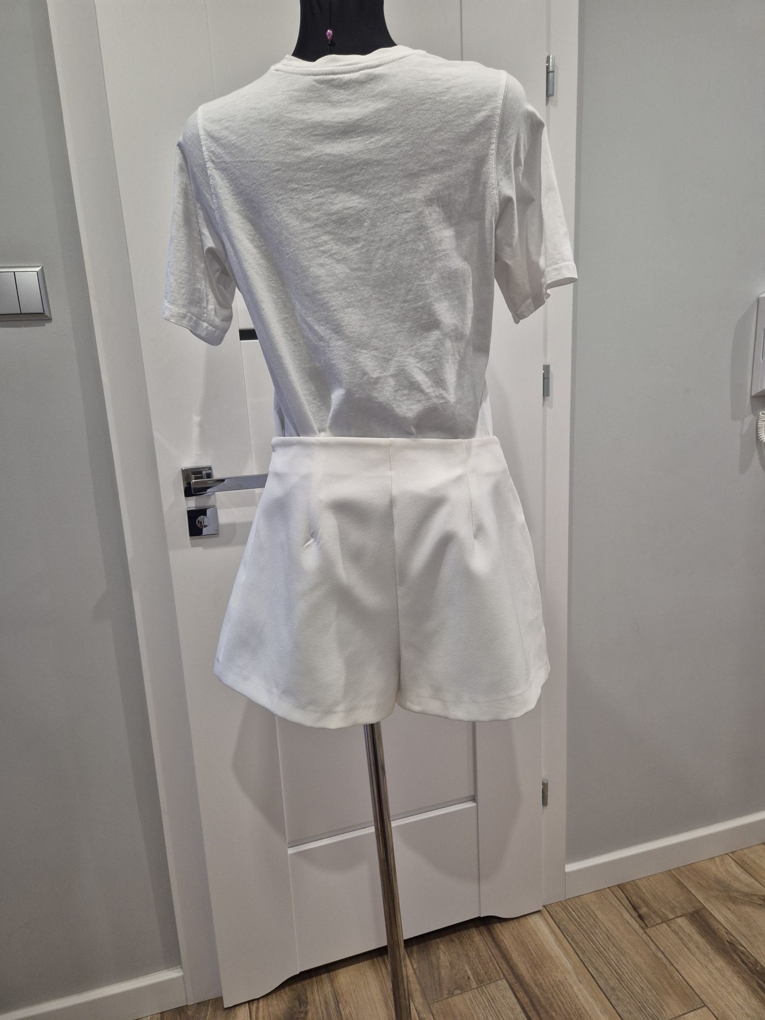 Nowe z metką spódnico spodenki szorty River Island M  białe