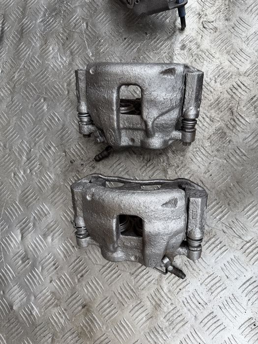 Суппорт передний задний Форд транзит 07год ford transit