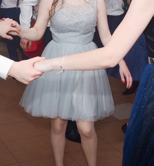 Tiulowa sukienka. Cena do negocjacji