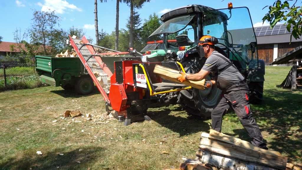 Rębak walcowy REMET RP-200 SUPER "> PROMOCJA"