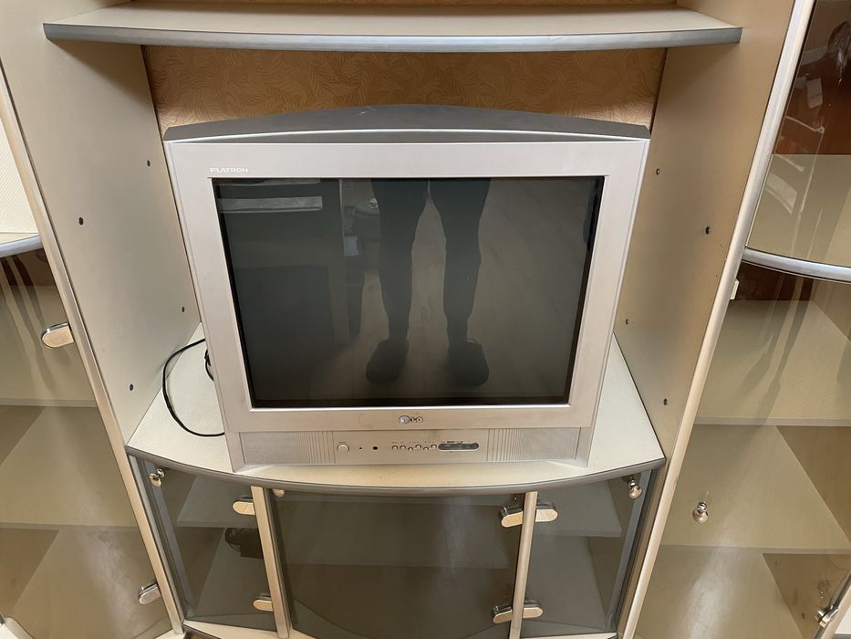 Телевізор lg в відмінному стані