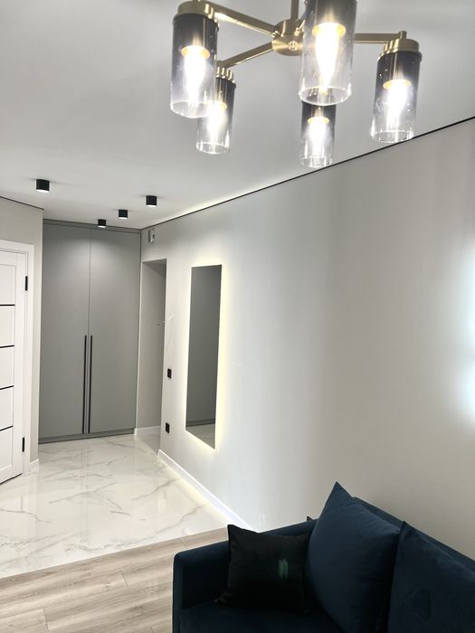 Перша Оренда 1-кімнатної на Бамі