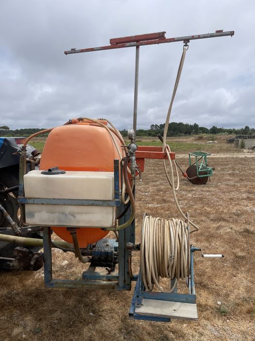 Pulverizador 400 litros Empas